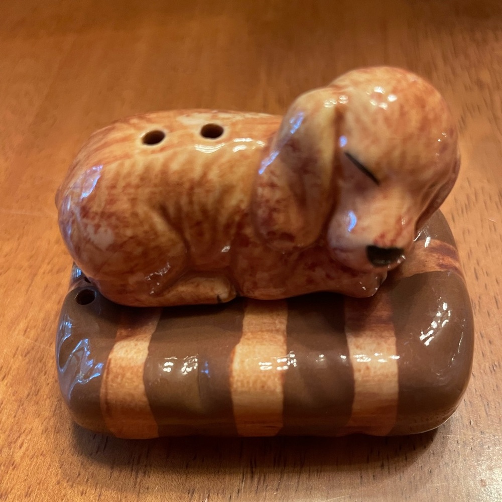 New mini salt pepper shakers sleeping dog on dog bed cozy floppy ear blond gold